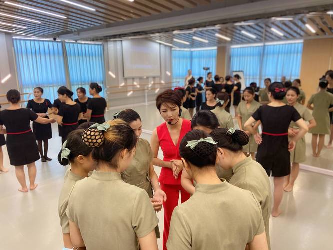 深圳形象礼仪培训师班