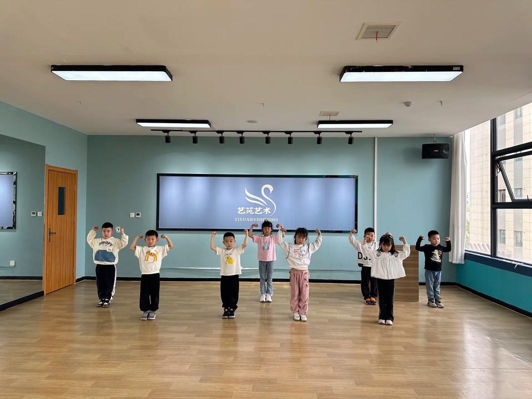 找艺术学校管理培训班