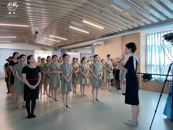 深圳商务礼仪培训公司