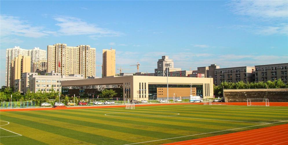 成都信息工程学院银杏酒店管理