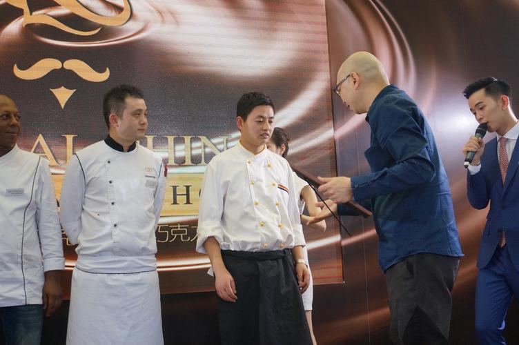 大连启明星餐饮管理有限公司