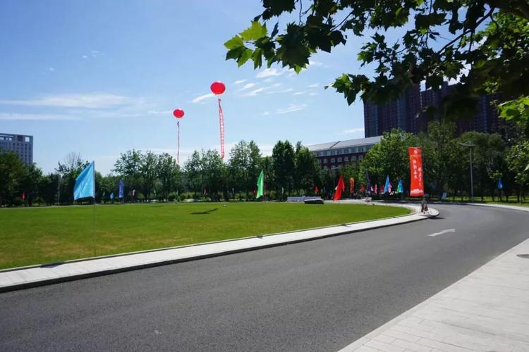 东北大学秦皇岛分校管理学院