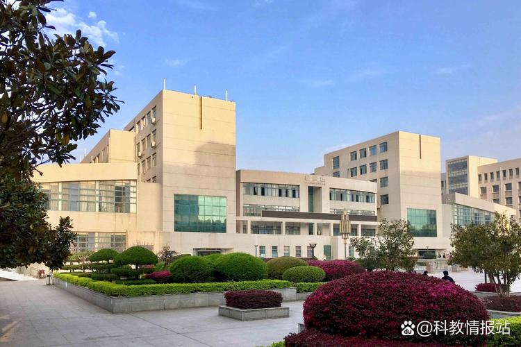 湖北工业大学经济与管理学院