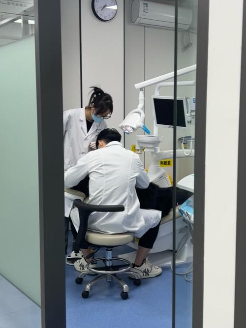 云南经济管理学院口腔专业