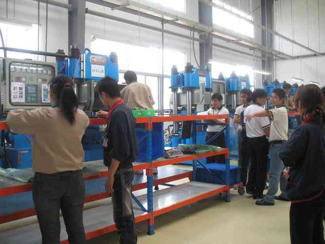 宏巨投资管理有限公司