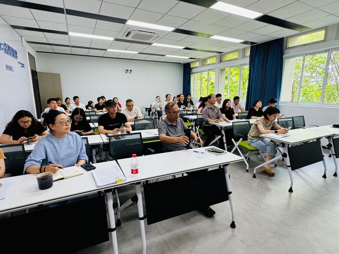 开展采购专题培训